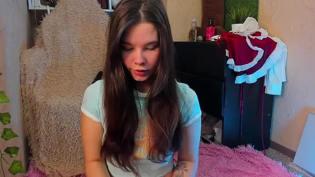 amelialy online show from 12/15/25, 07:23