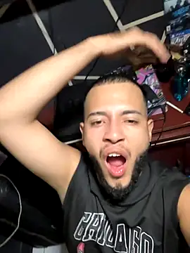 tratosucio online show from 12/22/25, 05:15