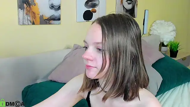 Olivia Riesz online show from 04/09/26, 06:19