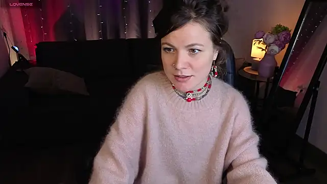 Marla Bri online show from 11/25/25, 01:22