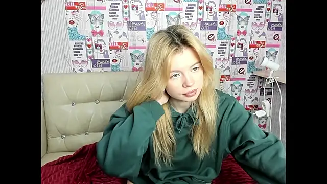 Snapshot of AlysaMeow chatting on 11/28/25, 11:13 AlysaMeow online show from 11/28/25, 11:13