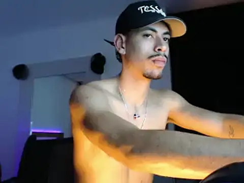 Snapshot of Da_usma00 chatting on 11/28/25, 04:26 Da usma00 online show from 11/28/25, 04:26