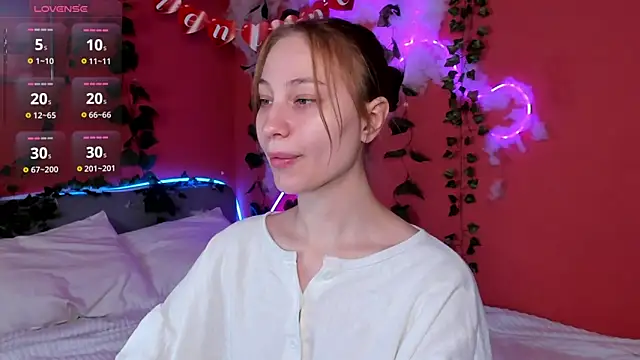 lally cute online show from 02/25/26, 05:06