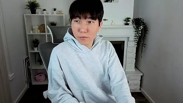 YugoAsian online show from 01/18/26, 12:31