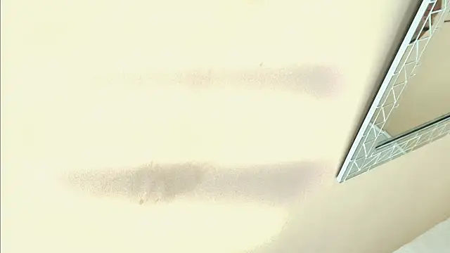 HallieStone online show from 12/19/25, 12:01