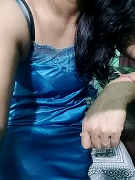 Snapshot of Myraajii chatting on 08/09/26, 06:46 Myraajii online show from 08/09/26, 06:46