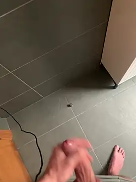 Biowof online show from 04/21/26, 03:28