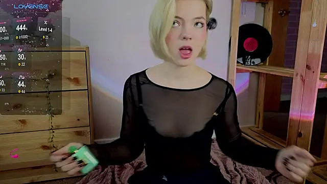 Me1inMonro online show from 12/20/25, 05:36