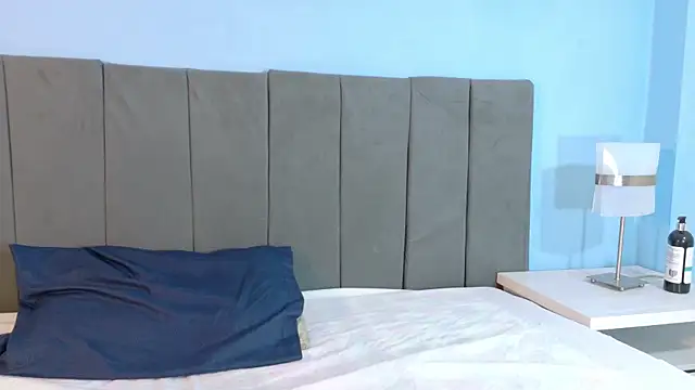 Lizz Bunny online show from 04/14/26, 05:30