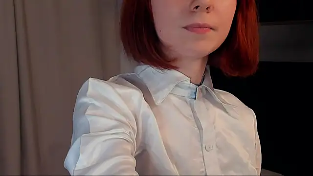 Snapshot of SaraAsberry chatting on 12/01/25, 07:30 SaraAsberry online show from 12/01/25, 07:30