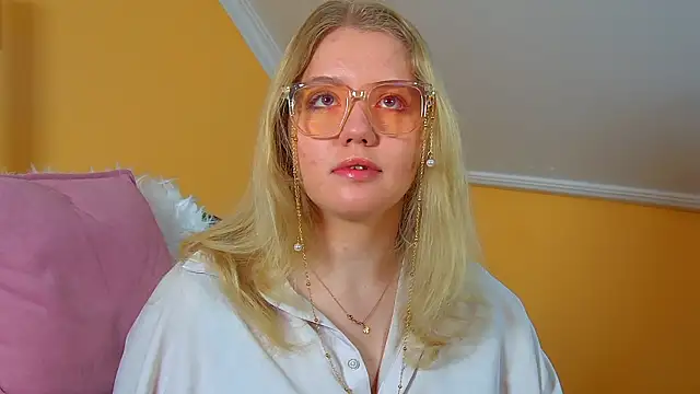 EmilyEvanse online show from 02/24/26, 06:22