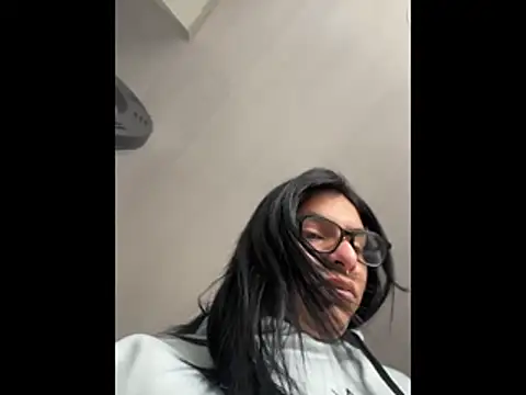 SaraAndrade  online show from 01/09/26, 03:48