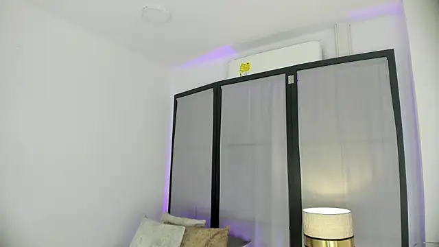 niicole steele  online show from 04/16/26, 07:58