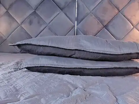 honey-lizzy online show from 11/28/25, 02:20