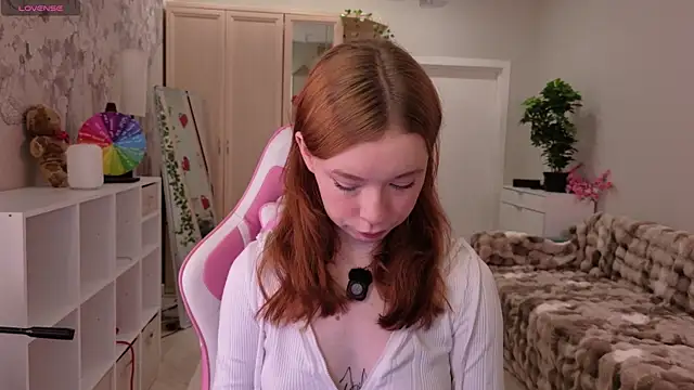 eva aria online show from 07/08/26, 04:39