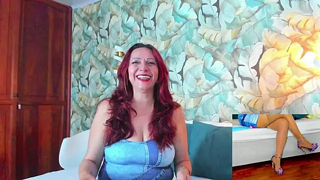 Snapshot of Madame_Angelic_1 chatting on 06/24/26, 04:22 Madame Angelic 1 online show from 06/24/26, 04:22