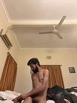 priyansh9283 online show from 11/26/25, 12:39