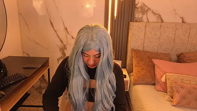 Snapshot of Kattie_sweet1 chatting on 11/28/25, 01:03 Kattie sweet1 online show from 11/28/25, 01:03