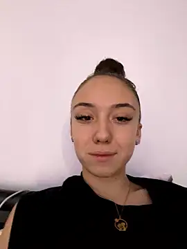 Snapshot of CristinaSw chatting on 01/11/26, 11:43 CristinaSw online show from 01/11/26, 11:43