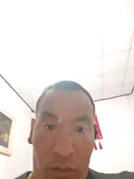 Snapshot of Adandan01 chatting on 11/29/25, 01:25 Adandan01 online show from 11/29/25, 01:25