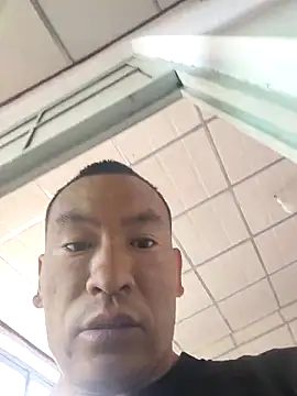 Snapshot of Adandan01 chatting on 12/01/25, 01:43 Adandan01 online show from 12/01/25, 01:43