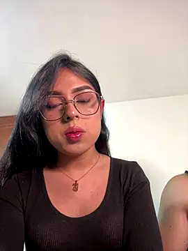 Snapshot of Nathalie_spencer2 chatting on 12/14/25, 03:45 Nathalie spencer2 online show from 12/14/25, 03:45