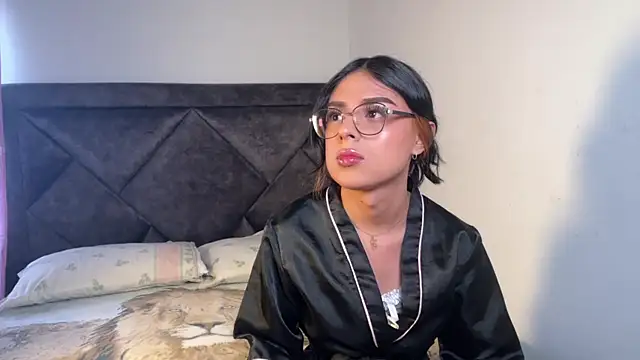 Snapshot of Nathalie_spencer2 chatting on 01/11/26, 03:28 Nathalie spencer2 online show from 01/11/26, 03:28