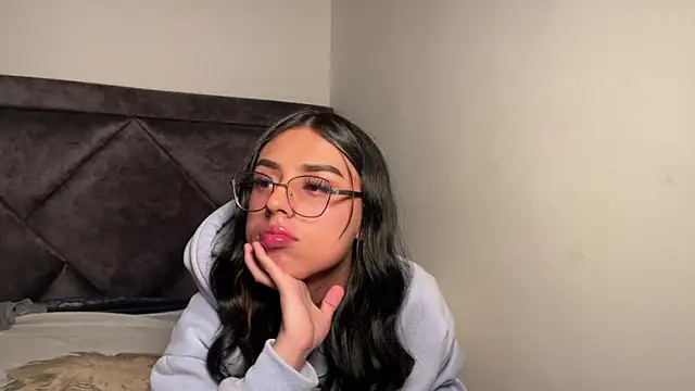 Snapshot of Nathalie_spencer2 chatting on 01/12/26, 03:34 Nathalie spencer2 online show from 01/12/26, 03:34