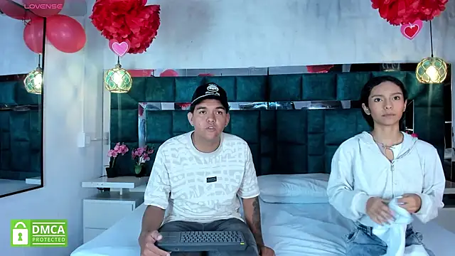 Snapshot of _bonnyandclyde chatting on 02/21/26, 12:17 bonnyandclyde online show from 02/21/26, 12:17