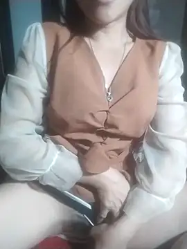 tieutam122 online show from 02/11/26, 11:10