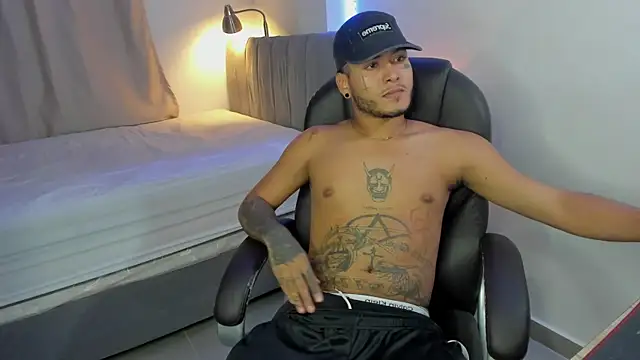 master evil07 online show from 11/28/25, 05:21