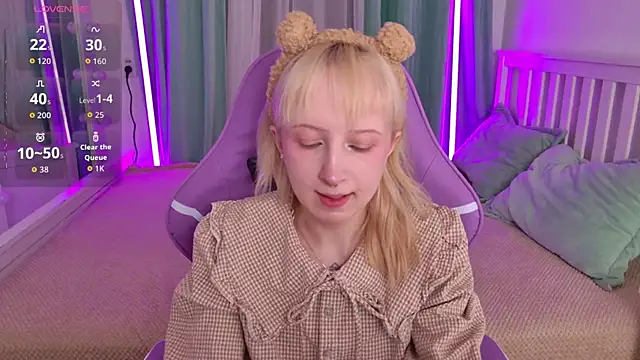 Snapshot of _Babyface_ chatting on 07/21/26, 01:24 Babyface online show from 07/21/26, 01:24