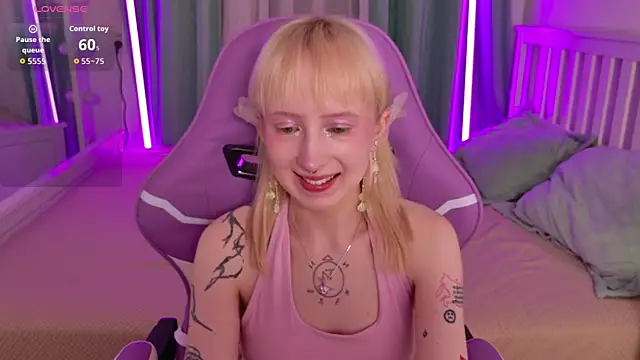 Snapshot of _Babyface_ chatting on 07/23/26, 02:48 Babyface online show from 07/23/26, 02:48