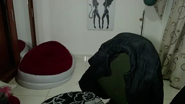 vivian-milf online show from 02/17/26, 01:35