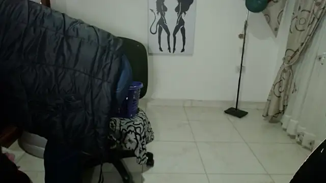 vivian-milf online show from 02/20/26, 06:26