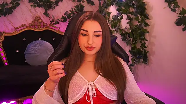 NaomiBaae online show from 12/04/25, 02:26