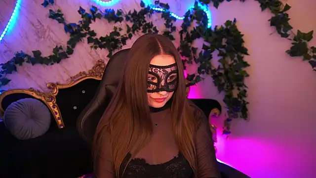 NaomiBaae online show from 12/15/25, 10:03