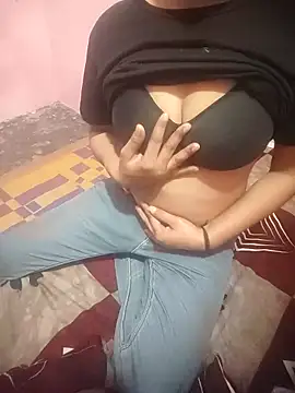 Juliekhan 98 online show from 12/03/25, 04:31