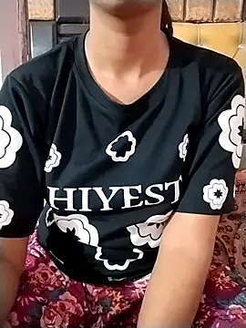 RASHMI SHARMA9 online show from 03/22/26, 05:38