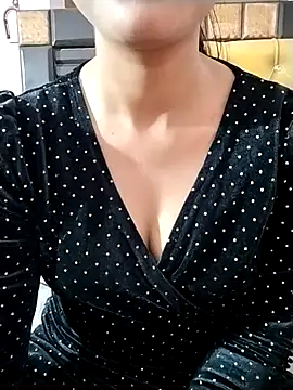 RASHMI SHARMA9 online show from 03/31/26, 07:14