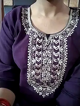 RASHMI SHARMA9 online show from 04/04/26, 07:50