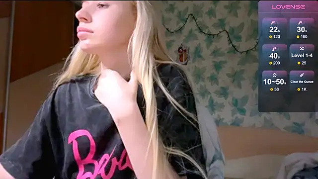 Barbie Blondie online show from 04/12/26, 03:39