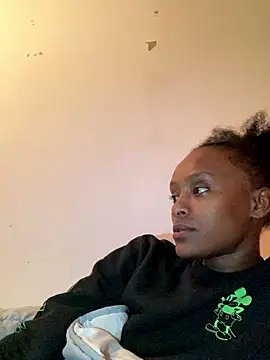    Hannah    online show from 01/07/26, 04:15