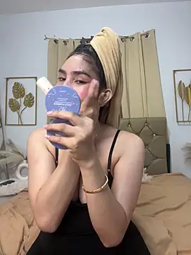 Snapshot of SofiaHarison chatting on 12/01/25, 07:57 SofiaHarison online show from 12/01/25, 07:57