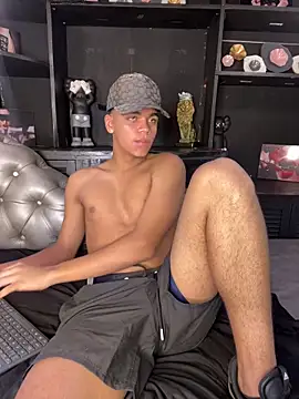 Isaac Collins  online show from 12/16/25, 08:03