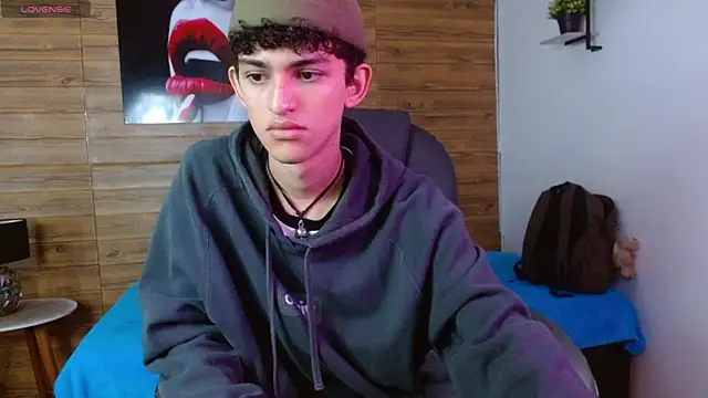 Michaelkoiv online show from 11/27/25, 12:07