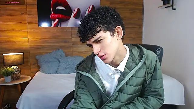 Michaelkoiv online show from 03/17/26, 11:35