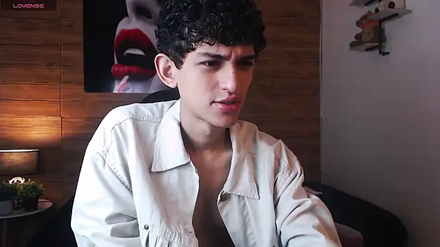 Michaelkoiv online show from 04/21/26, 12:33