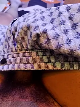 ishan2026 online show from 12/17/25, 04:24