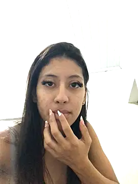Snapshot of casalnovo8 chatting on 12/19/25, 05:14 casalnovo8 online show from 12/19/25, 05:14
